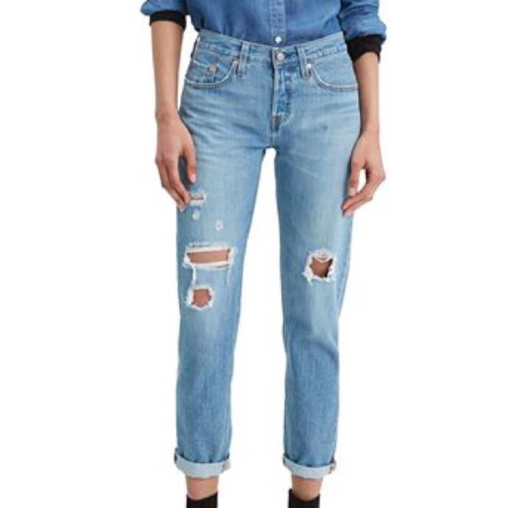 Levi's Women's 501 Taper Jeans. NWT